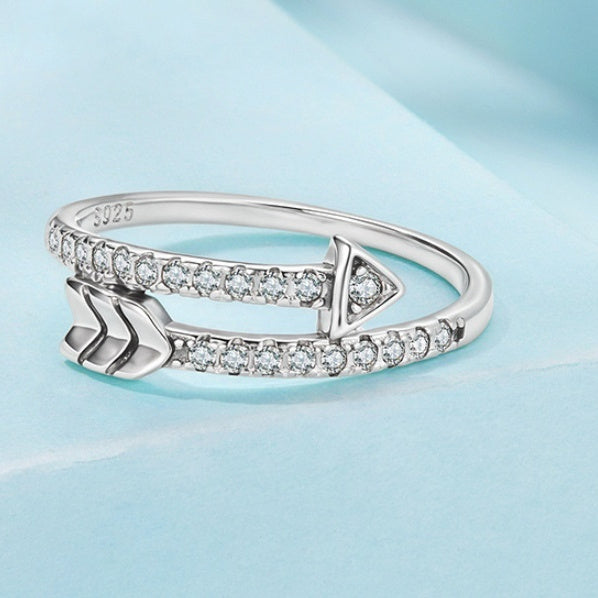 Original Arrow Over Zircon Ring Classic Design
