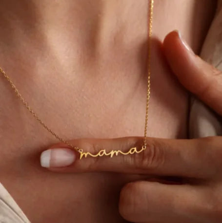 18K Gold Love Bond Necklace for Moms