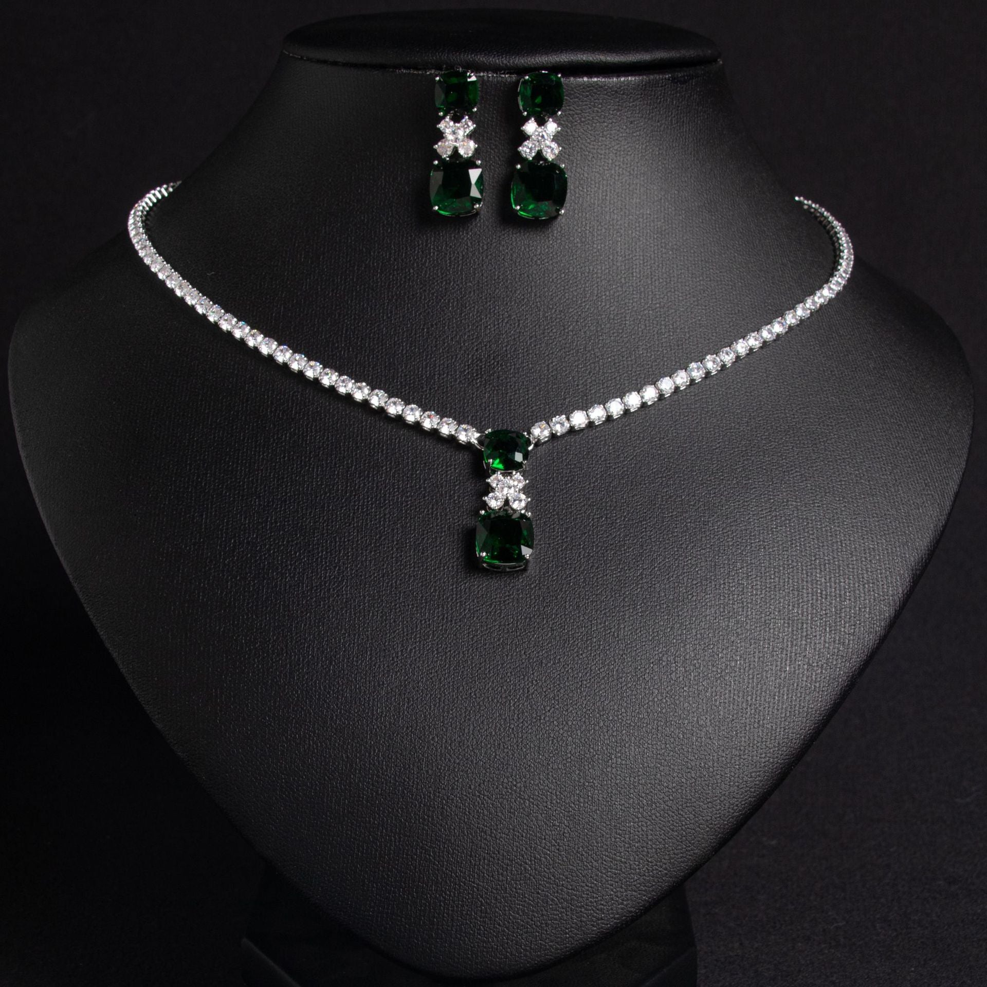 Small Square Bride Collarbone Chain Design Simple Zircon Pendant Earrings