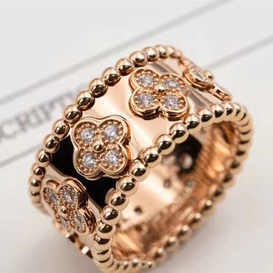18k Gold Clover Kaleidoscope Ring