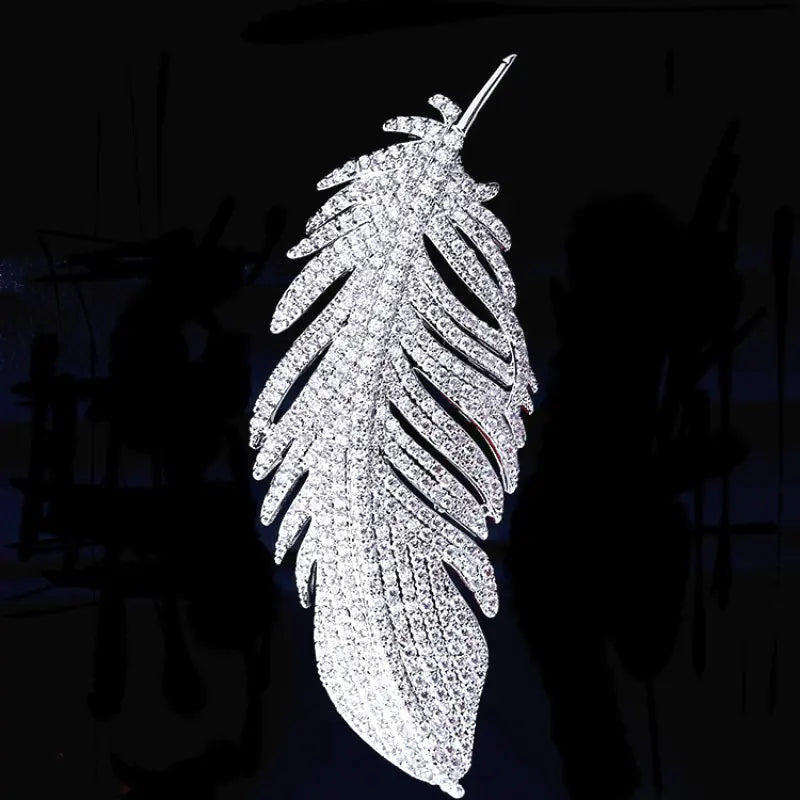 Stylish Zircon Feather Brooch for Women (Versatile Accessory)